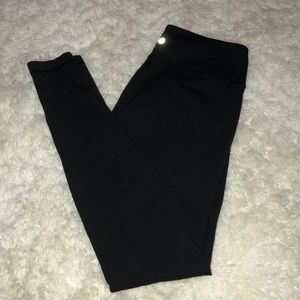 Black Lululemon Wunder Under Leggings